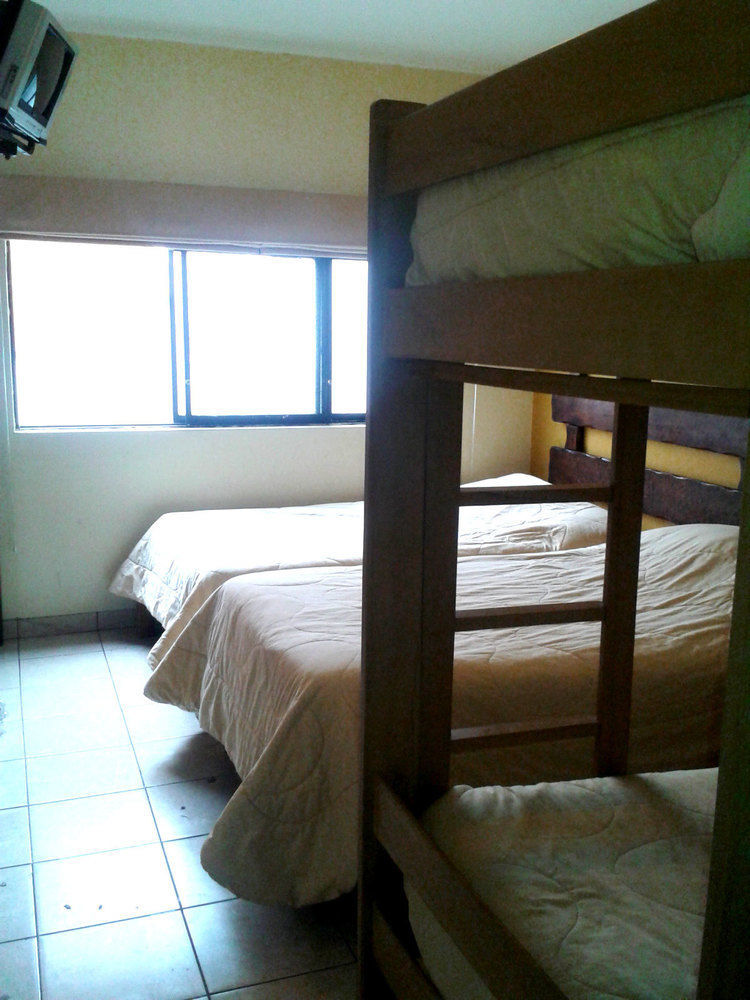 Hostel Duque De Villa ليما المظهر الخارجي الصورة