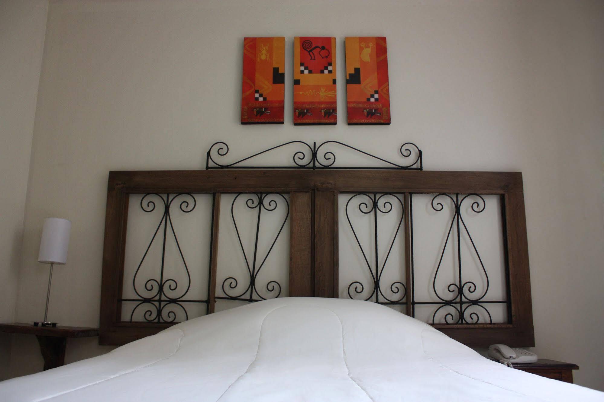 Hostel Duque De Villa ليما المظهر الخارجي الصورة